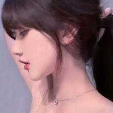 侧脸微笑图片